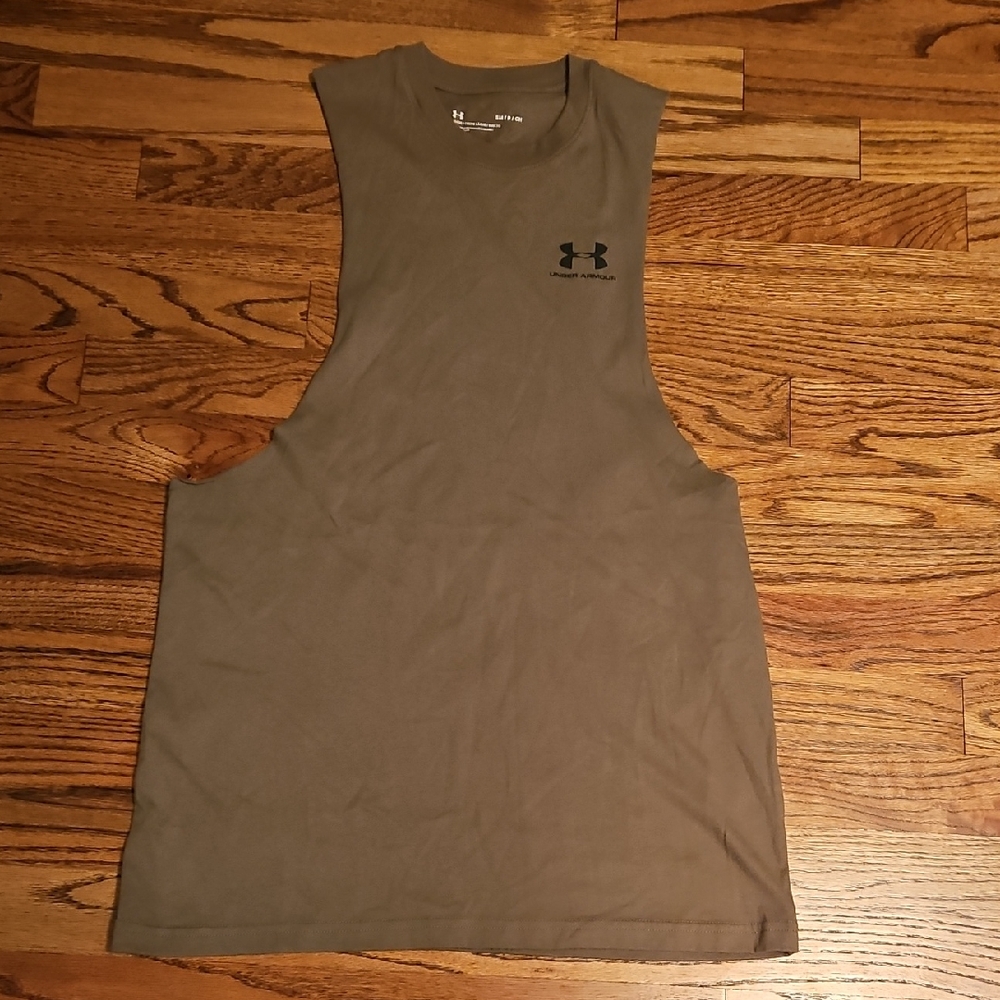 Under Armour Khaki Green Sleeveless Top